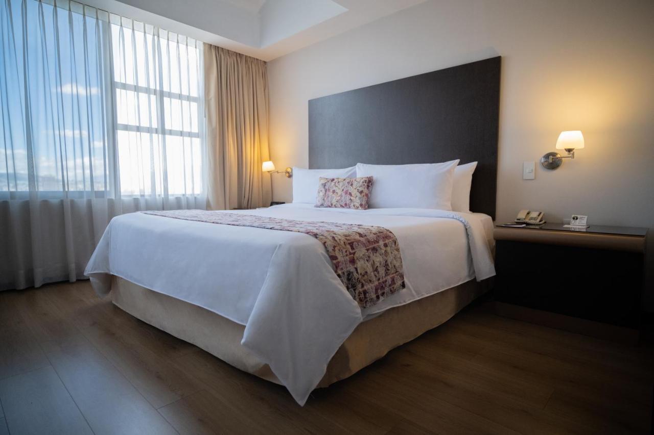 فندق La Quinta By Wyndham كويتو المظهر الخارجي الصورة