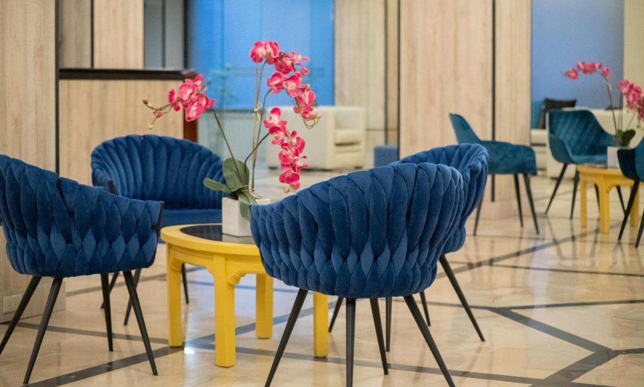 فندق La Quinta By Wyndham كويتو المظهر الخارجي الصورة