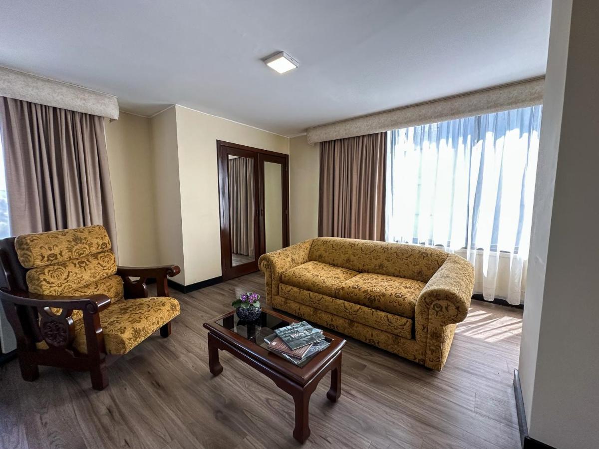 فندق La Quinta By Wyndham كويتو المظهر الخارجي الصورة