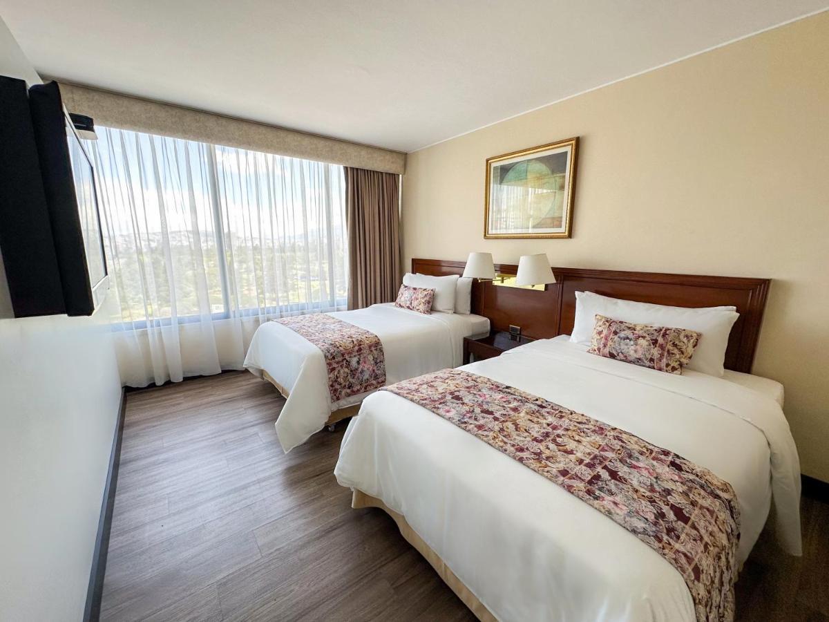 فندق La Quinta By Wyndham كويتو المظهر الخارجي الصورة