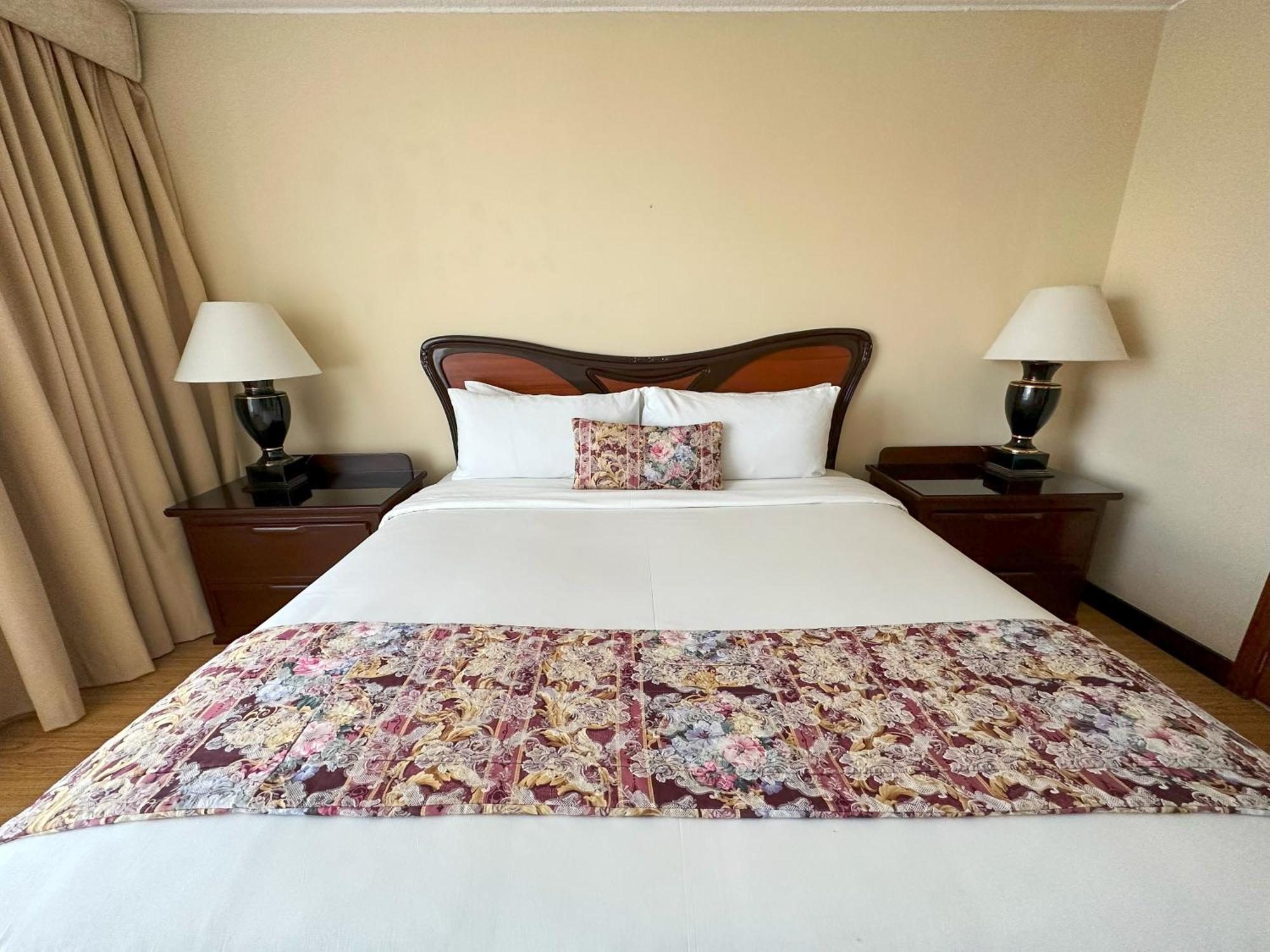 فندق La Quinta By Wyndham كويتو الغرفة الصورة