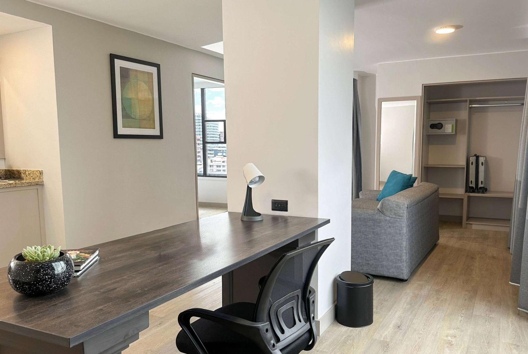 فندق La Quinta By Wyndham كويتو المظهر الخارجي الصورة
