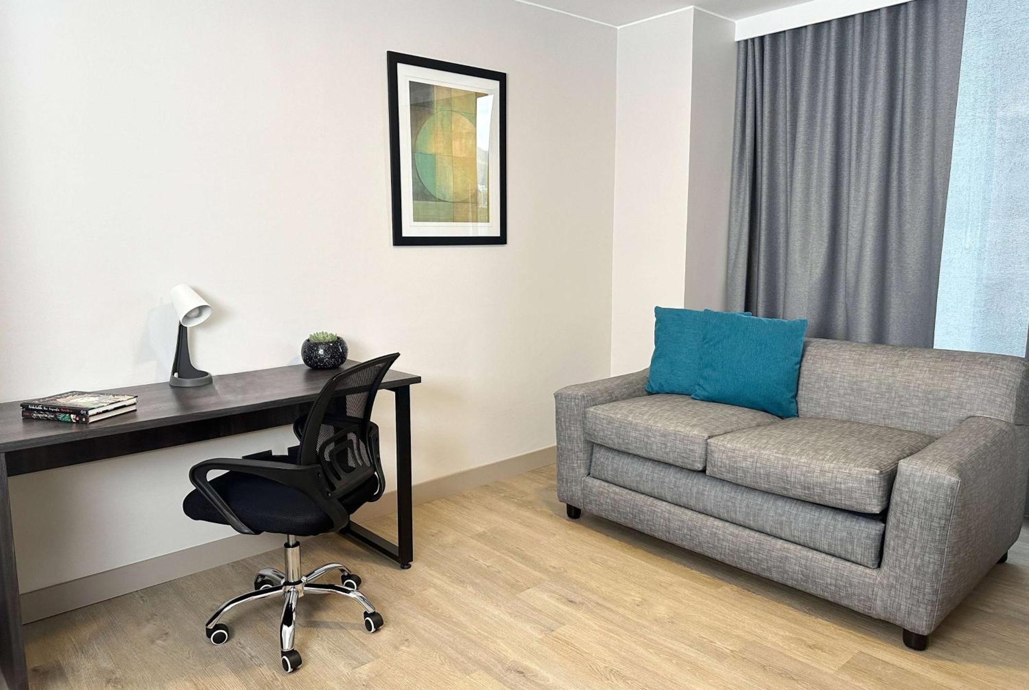 فندق La Quinta By Wyndham كويتو المظهر الخارجي الصورة